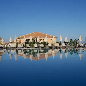 Aparthotel Astra Village And